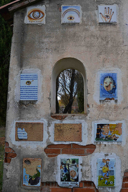 Monumento a los ojos Ambite Panibericana 2