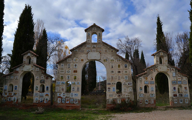 Monumento a los ojos Ambite Panibericana 7