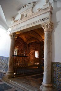 capela-de-los-ossos-osario-evora-portugal-panibericana-13