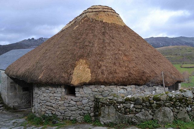 Palloza, Piornedo, Ancares, Galicia, Lugo, Museo Casa do sesto Panibericana 4