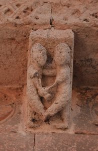 Erotismo, erotico, medievo sexualidad, medieval, canecillo, capitel, arte erotico, España, Romanico, iglesias medievales, sexo, escuturas eroticas, arquitectura Panibericana 1