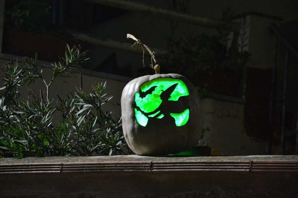 Trasmoz, el pueblo de las brujas, halloween, brujas, cementerios, fiestas tradicionales, calabaza, luz de las ánimas, Castillo Trasmoz, Moncayo, Zaragoza, Aragón, Panibericana v7