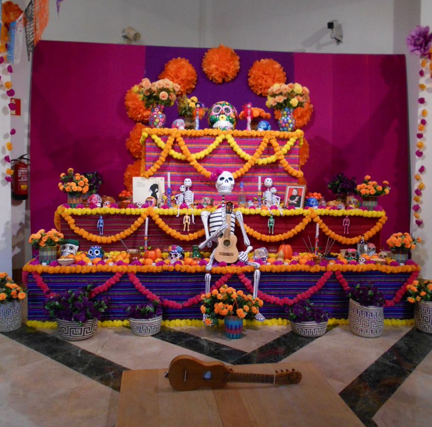 Museo de América, España, altar, 2024, ofrenda, ruta, dia de muertos mexicano en Madrid 1 Panibericana