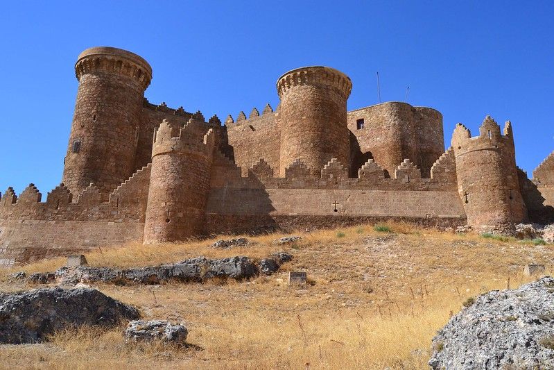 Combate-Medieval-en-el-Castillo-Belmonte-Torneo-Nacional- de-Cuenca-Lucha-feria-Fiestas-caballeros-armaduras-España-Panibericana-Castilla-La Mancha-Fortaleza-Desafío-3